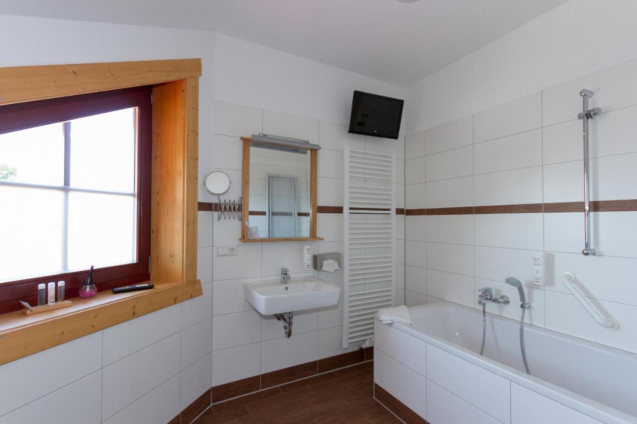 Hotel & Restaurant Wilder Eber Eberswalde-Finow Εξωτερικό φωτογραφία